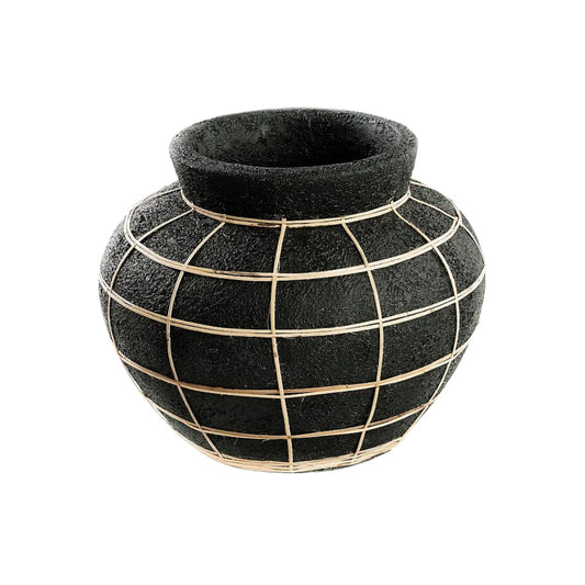 Vase décoratif en céramique utilisé pour la décoration intérieure - 20 x 20 x 15